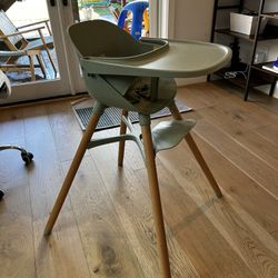 Lalo High Chair w/ Conversion To Play Chair