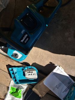 Makita  chainsaw 36 volts  16" inch long blade
