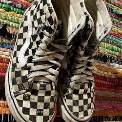 Black and white checkered Vans shoes, women’s, size 7.5