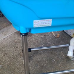 Dog grooming Bathtub w/drain connection