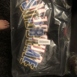 New Supreme Sweater Medium 