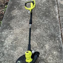 RYOBI ONE+ 18V 13 in. Cordless Battery String Trimmer/Edger (Tool Only)