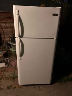 Frigidaire refrigerator