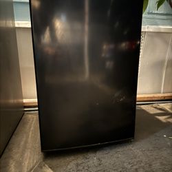 Refrigerator $40 Whirlpool