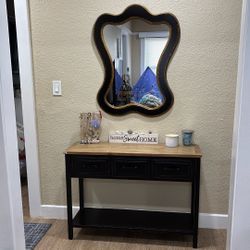 Distressed Table Console with 3 Drawers and mirror 