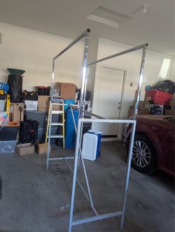 Industrial clothing rack