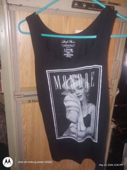 Maryland Monroe size large black tank shit women's