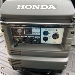 Honda Eu 3000 Is In Excellent Condition  Vary Little Use