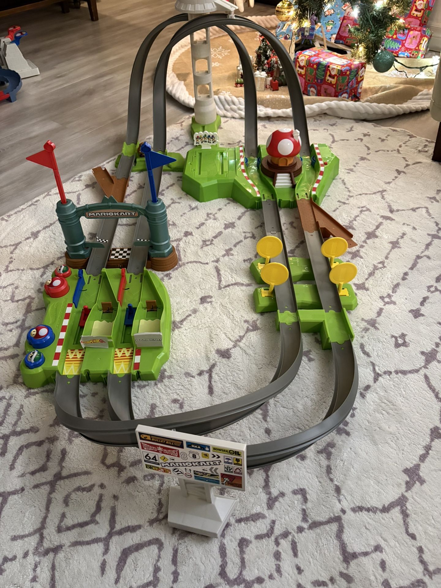 Hot Wheels Mario Kart