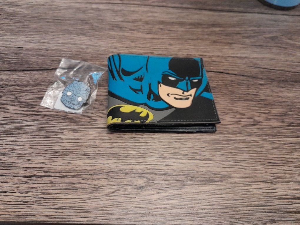 Batman Wallet And Korg Pin
