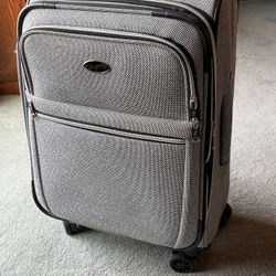 Rolling Suitcase 