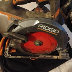 RIDGID 18 VOLT 6 1/2" CIRCULAR SAW