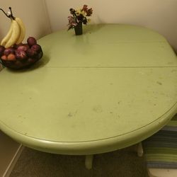Beautiful Green Extendable Dining Table With Four White Dining Chairs & Matching Cushions 