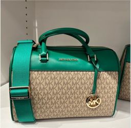 Michael Kors Travel
Palmetto Green
MD Duffle