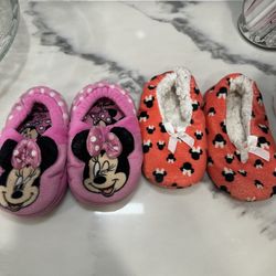 Minnie Mouse Slippers Size 7/8