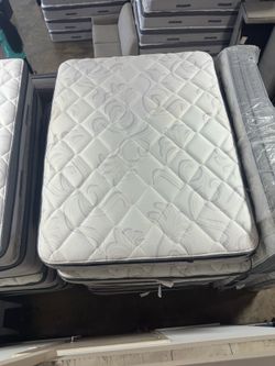 Mattress King & Queen sizes - USED