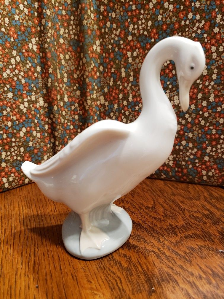 NAO (Lladro) Figurine - Duck