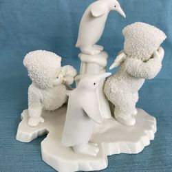 Department 56 Figurine (Snow babies) 