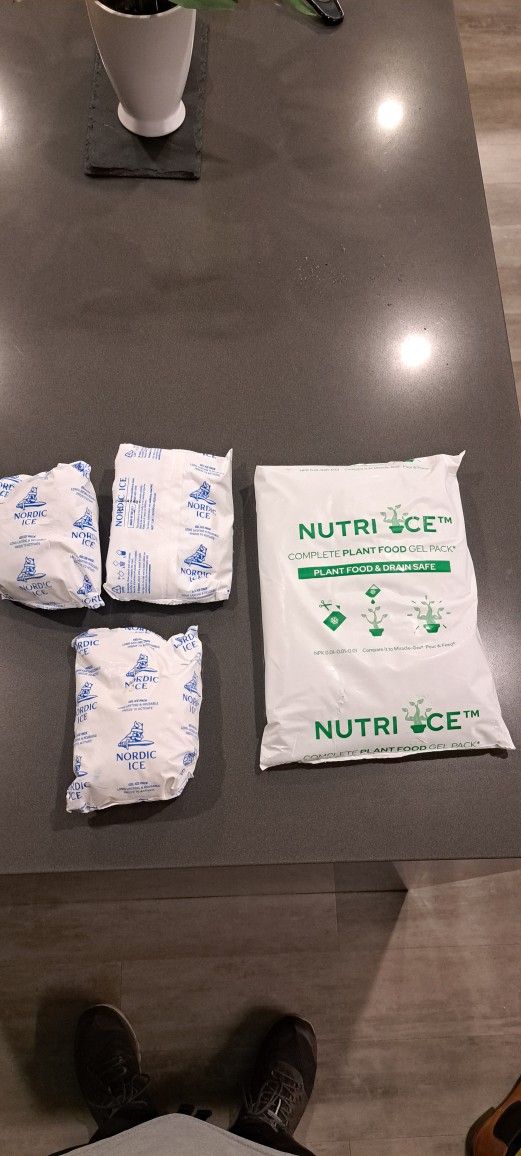  Cold Ice Packs and Ice Packaging 