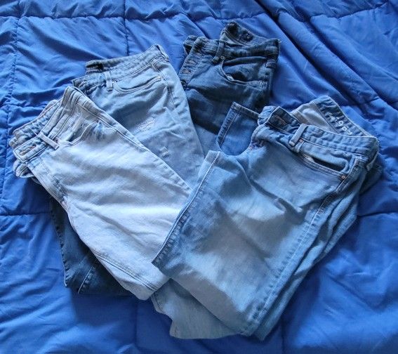 4 Pairs Of Womens Jeans Size 8/29
