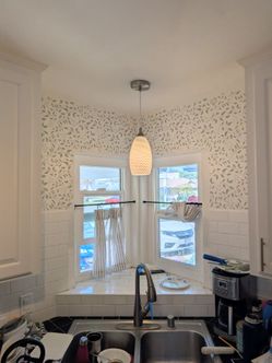 Pendant light fixture