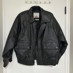 Vintage Bomber Leather Jacket !