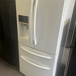 Samsung White 4doors Refrigerator  Clean