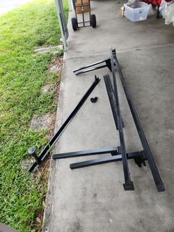 TWIN/QUEEN BED FRAME