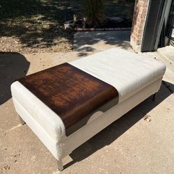 EQ3 Storage Ottoman With Tray