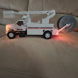 Verizon GMC Toy Construction Lineman Bucket Truck .