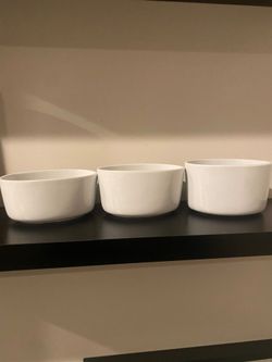 Crate and Barrel Set of 3 Oval Serving Bowls by Aaron Probyn