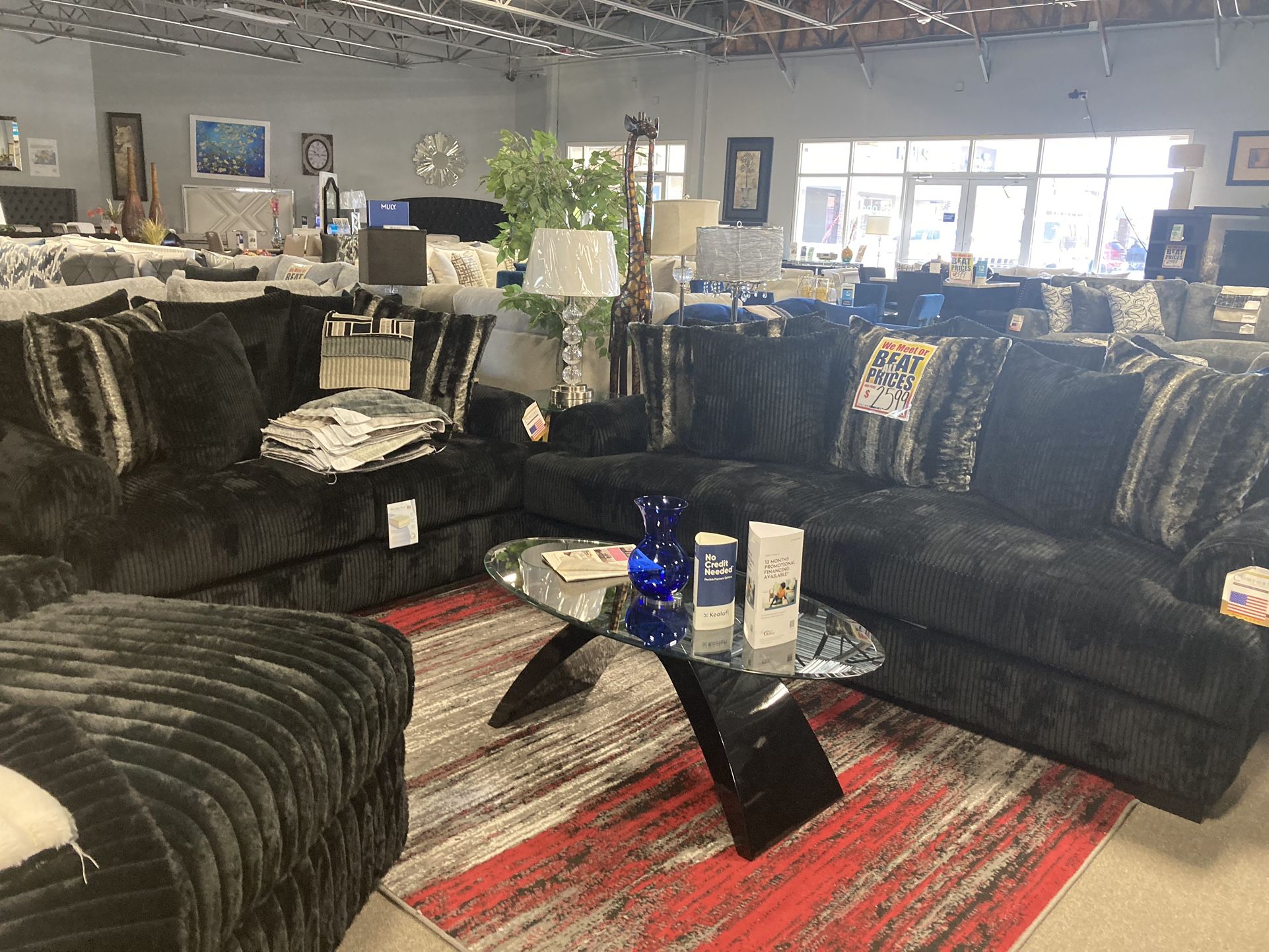 2 pc dining set 🖤🙌🏼 $2499