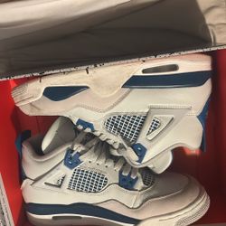 Jordan 4 Retro(GS) Military Blues