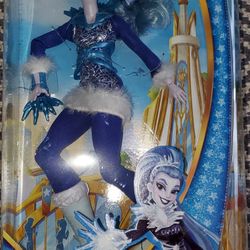 DC Super Hero Girl Doll Frost