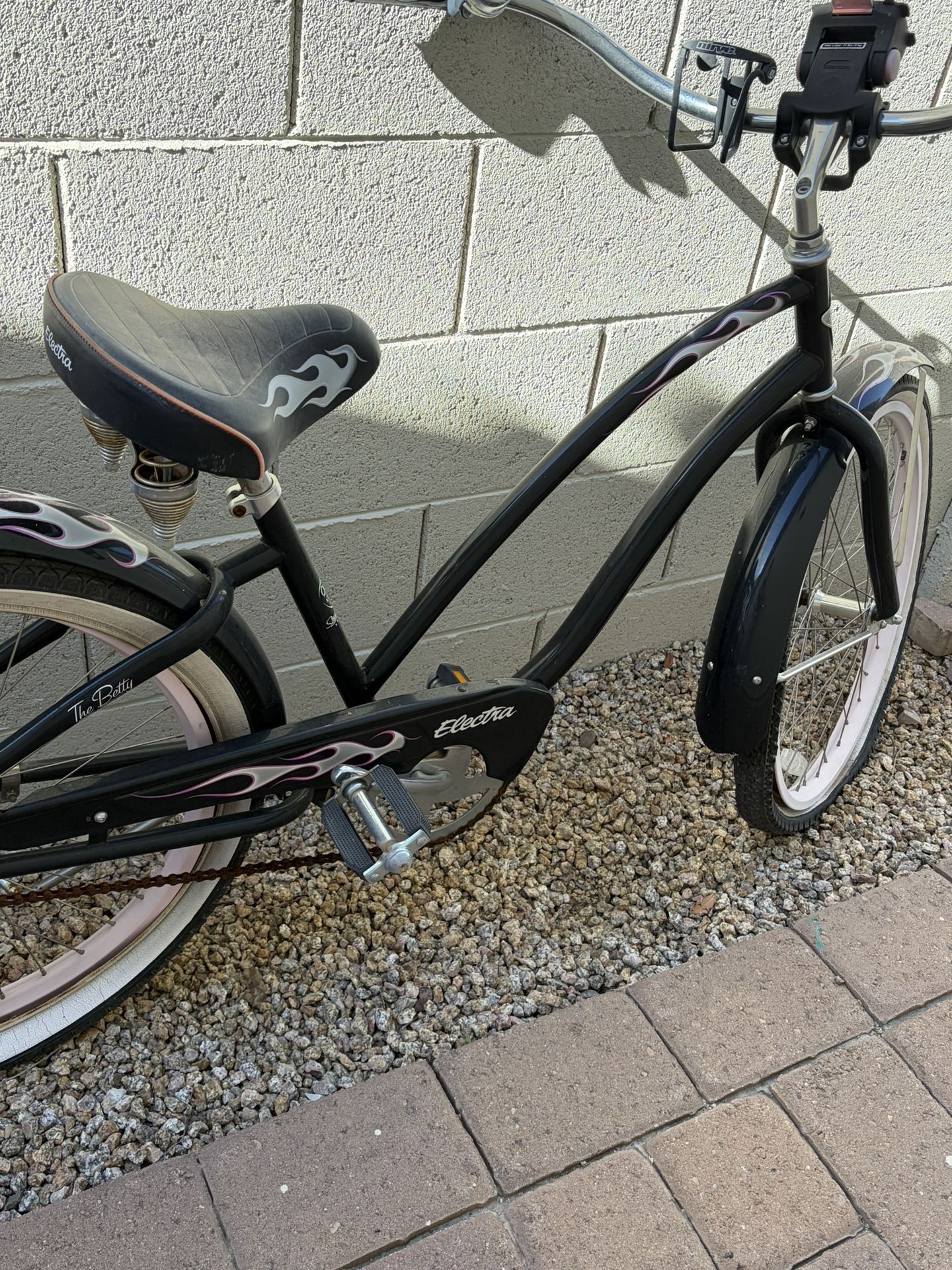 Electra Cruiser Bike “ The Betty”