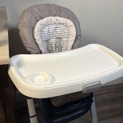 High Chair graco 
