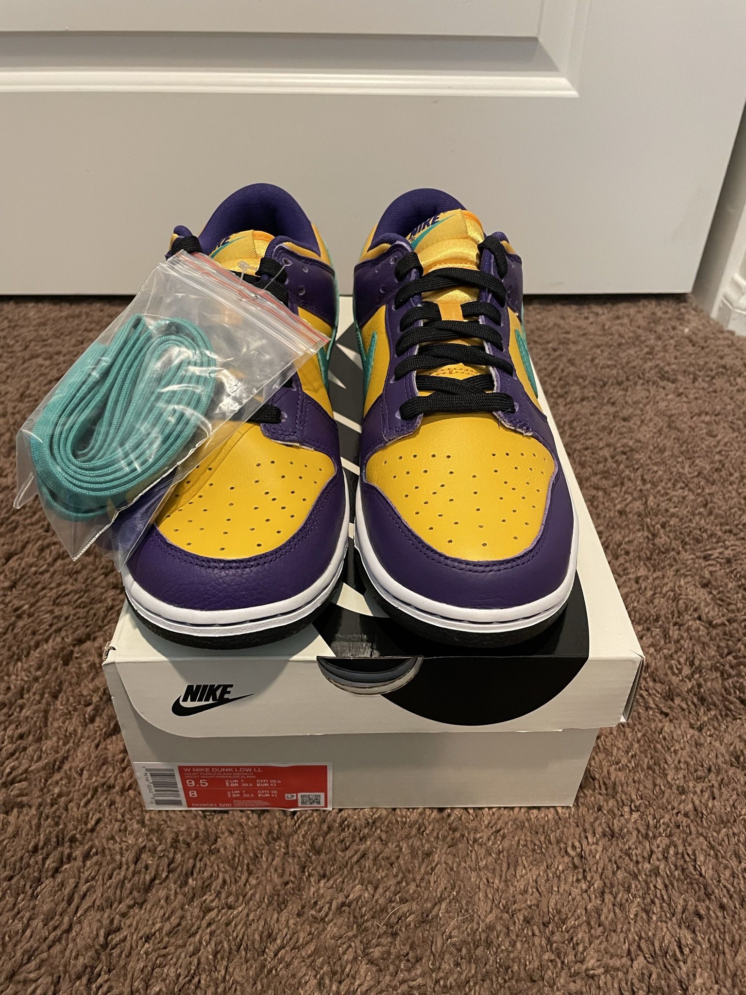 Nike Dunk Low LX Lisa Leslie Size 9.5 Women (Size 8 Men)