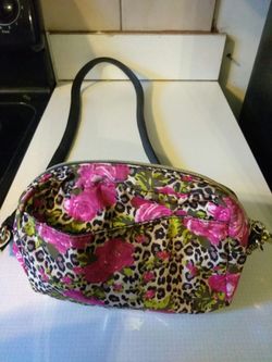 Betsey johnson stove outlet purse