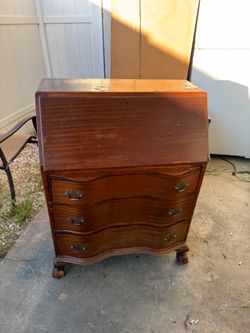 Secretary’s Desk