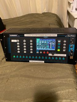 Allen & Heath Qu-Pac digital mixer
