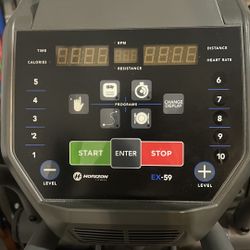 Horizon Ditigal Elliptical Machine
