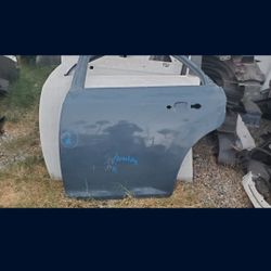 2011-2023 CHRYSLER 300 LEFT REAR
DOOR SHELL USED OEM. HYD