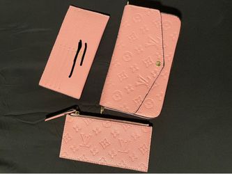 Bundle sets $110 each one with box and dustbag