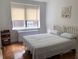 Moving sale
