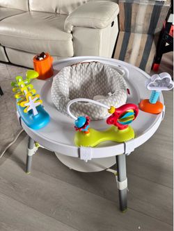 Baby activity center