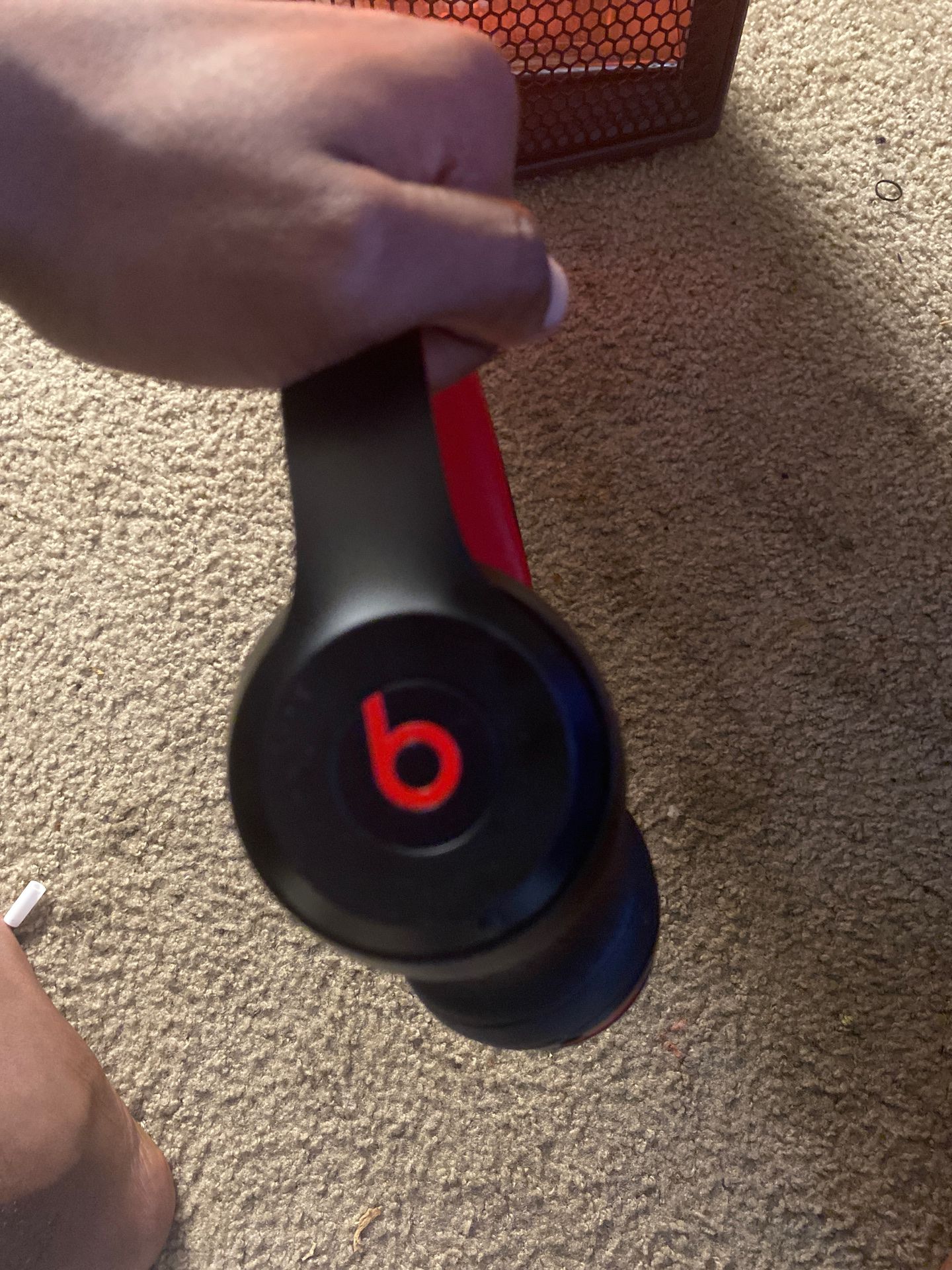 Beats solo 3 red/black