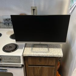 23 Inch HP Monitor