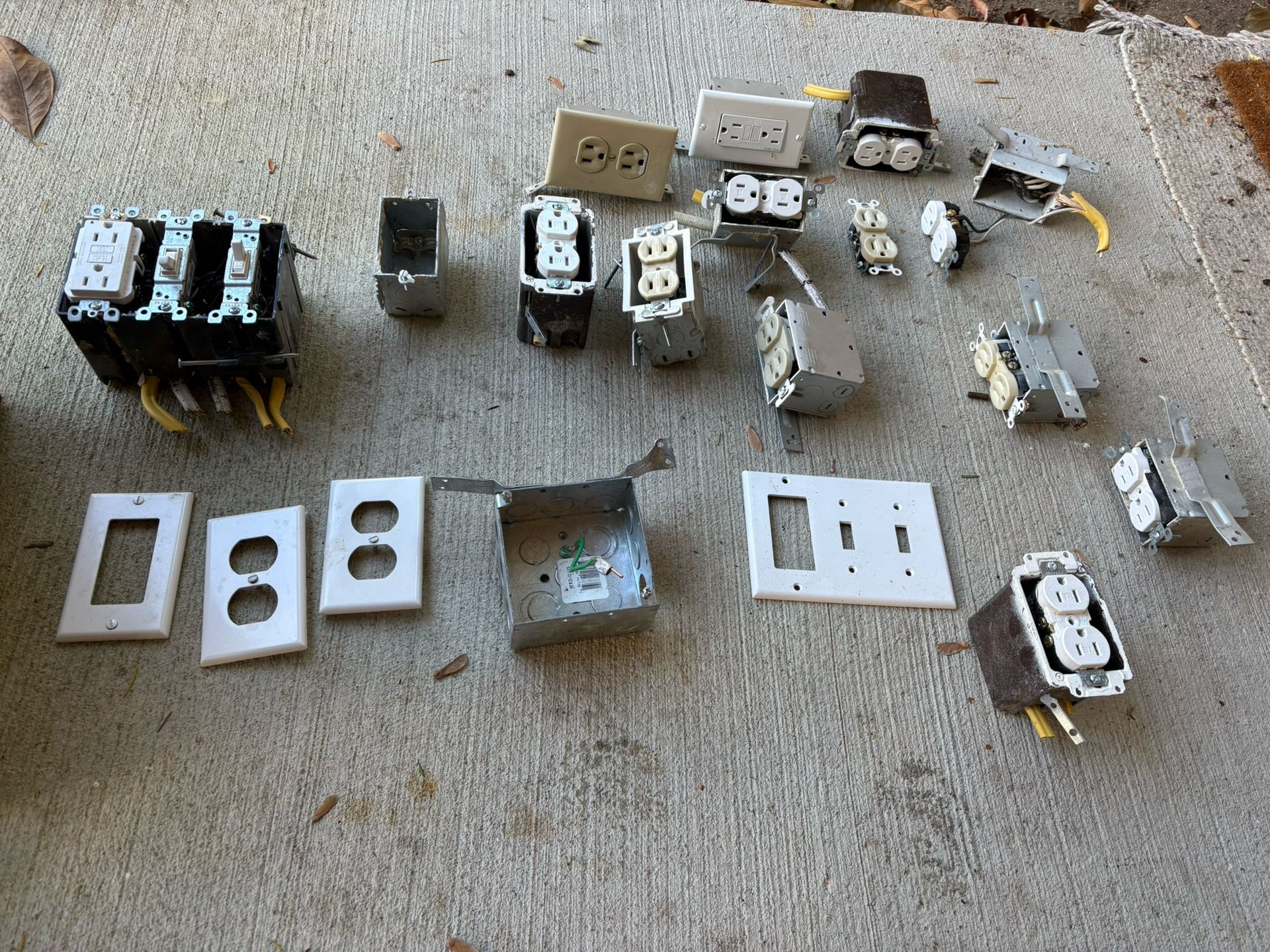 Duplex Outlets Assorted