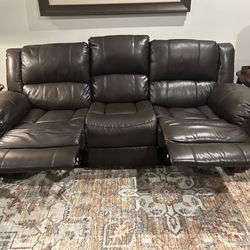 Couch double reclining