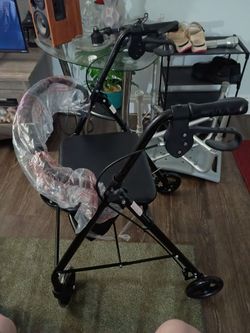 New rollator/walker  with seat and storage bag